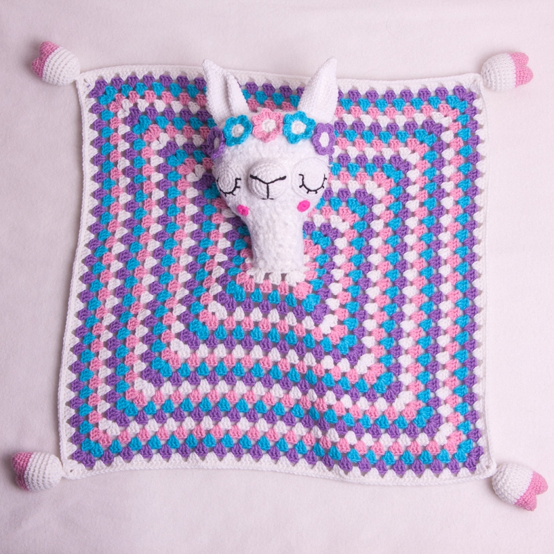 llama lovey